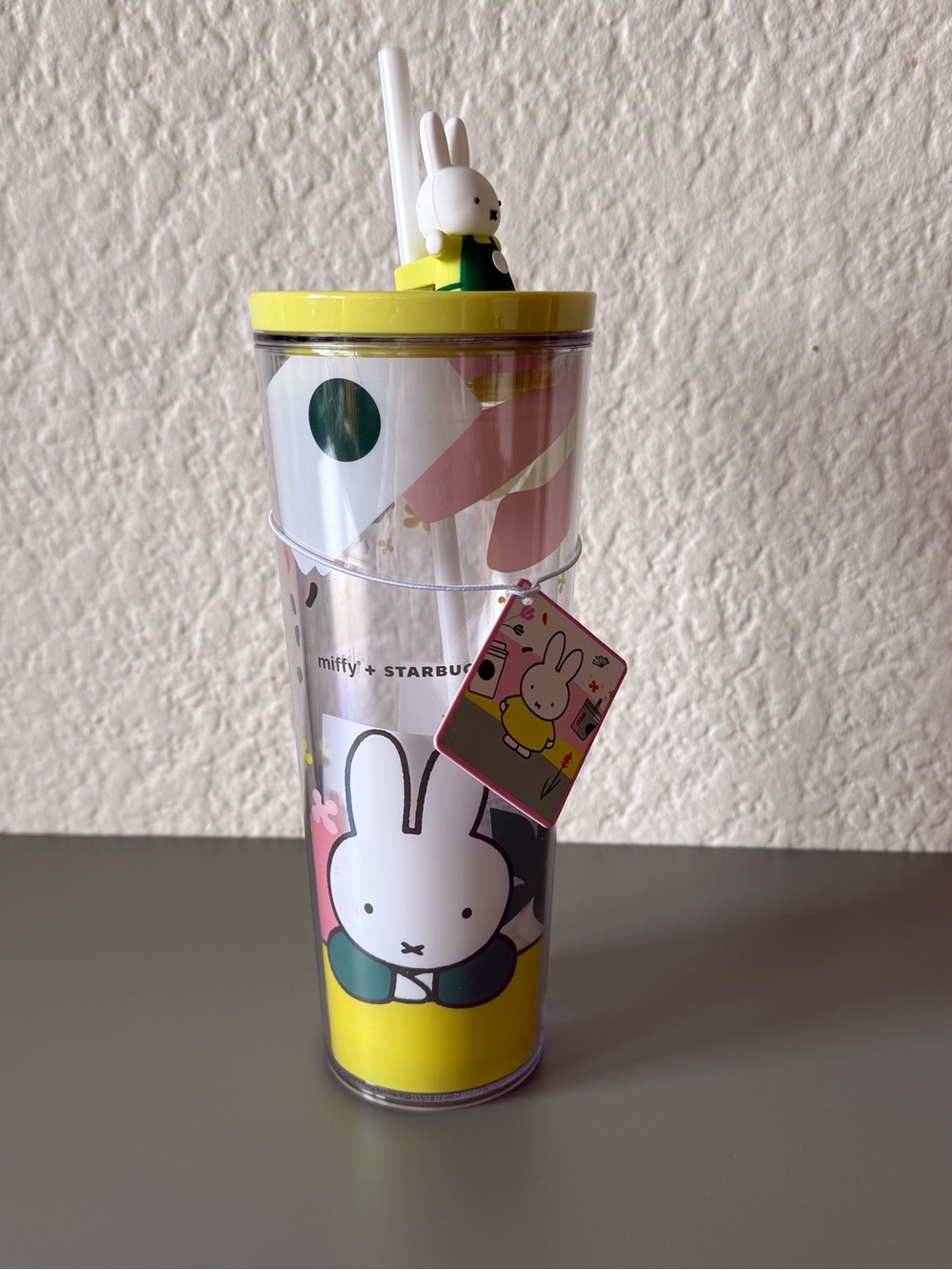 NWT 2026 miffy + Starbucks Cold Cup 24 oz with Miffy Barista topper hand